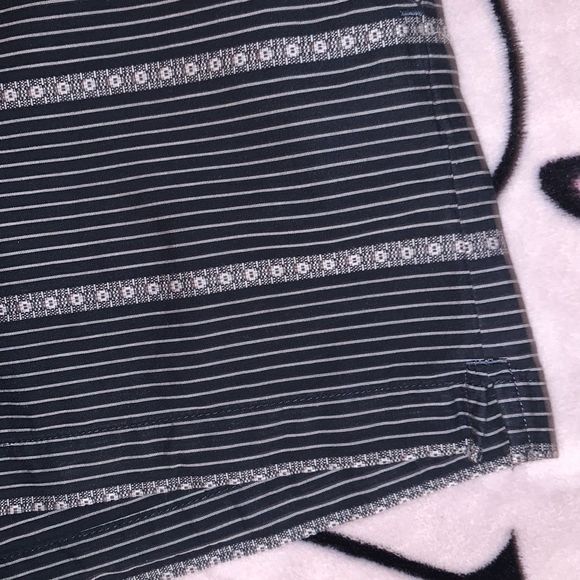 Size 4 LOFT Cotton Navy Patterned Shorts - Picture 4 of 14